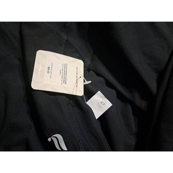 New 4X Fabletics Black Oasis Twist Pureluxe 7/8 Jumpsuit One Piece NWT 22/24 - Picture 9 of 9